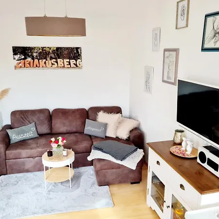 Apartmán Hornig Zwei Terrassen, Parkplatz, Separater Eingang, Xbox, Wlan, Kaffee Sulzfeld am Main