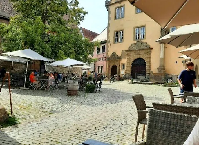 Hornig Zwei Terrassen, Parkplatz, Separater Eingang * Sulzfeld am Main